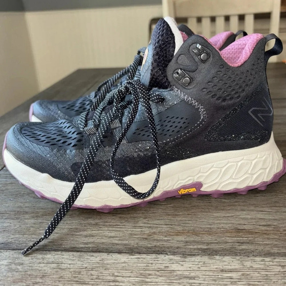 New Balance Women's Size US 9 Fresh Foam x Hierro HT - Picture 9 of 12